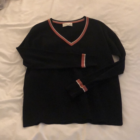 Aritzia black crew neck sweater - Picture 4 of 4